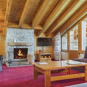 Three-Bedroom Apartment Penthouse Grand Combin